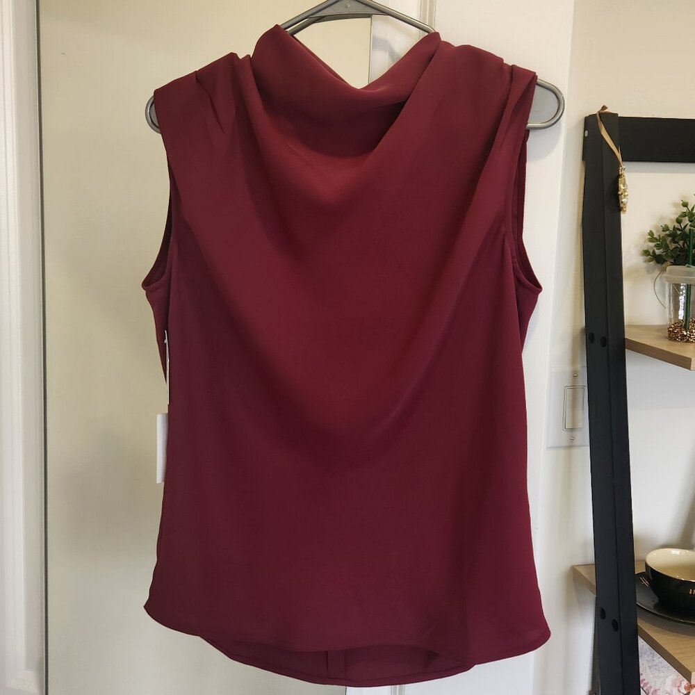 NWT Aritzia Babaton Carter Sleeveless Top